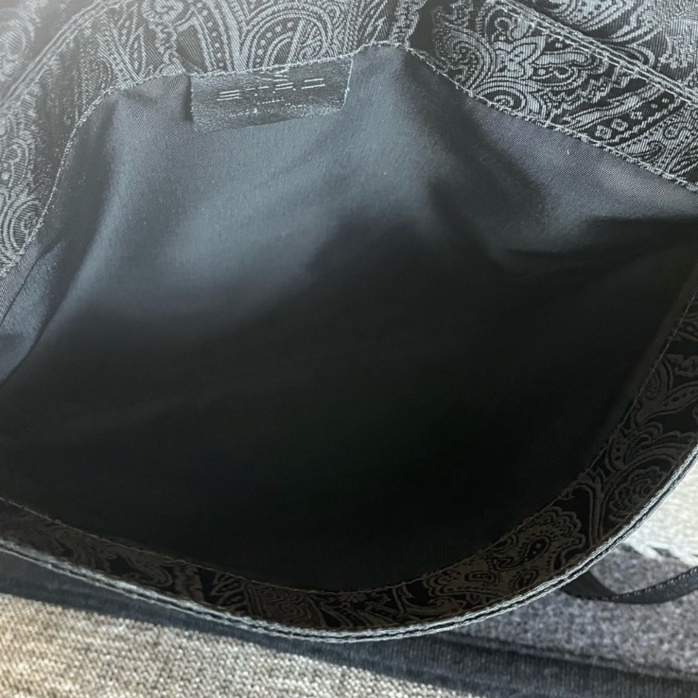 ETRO Rare Vintage Black Paisley Nylon Crossbody With Silver Emblem Bag - Picture 6 of 7